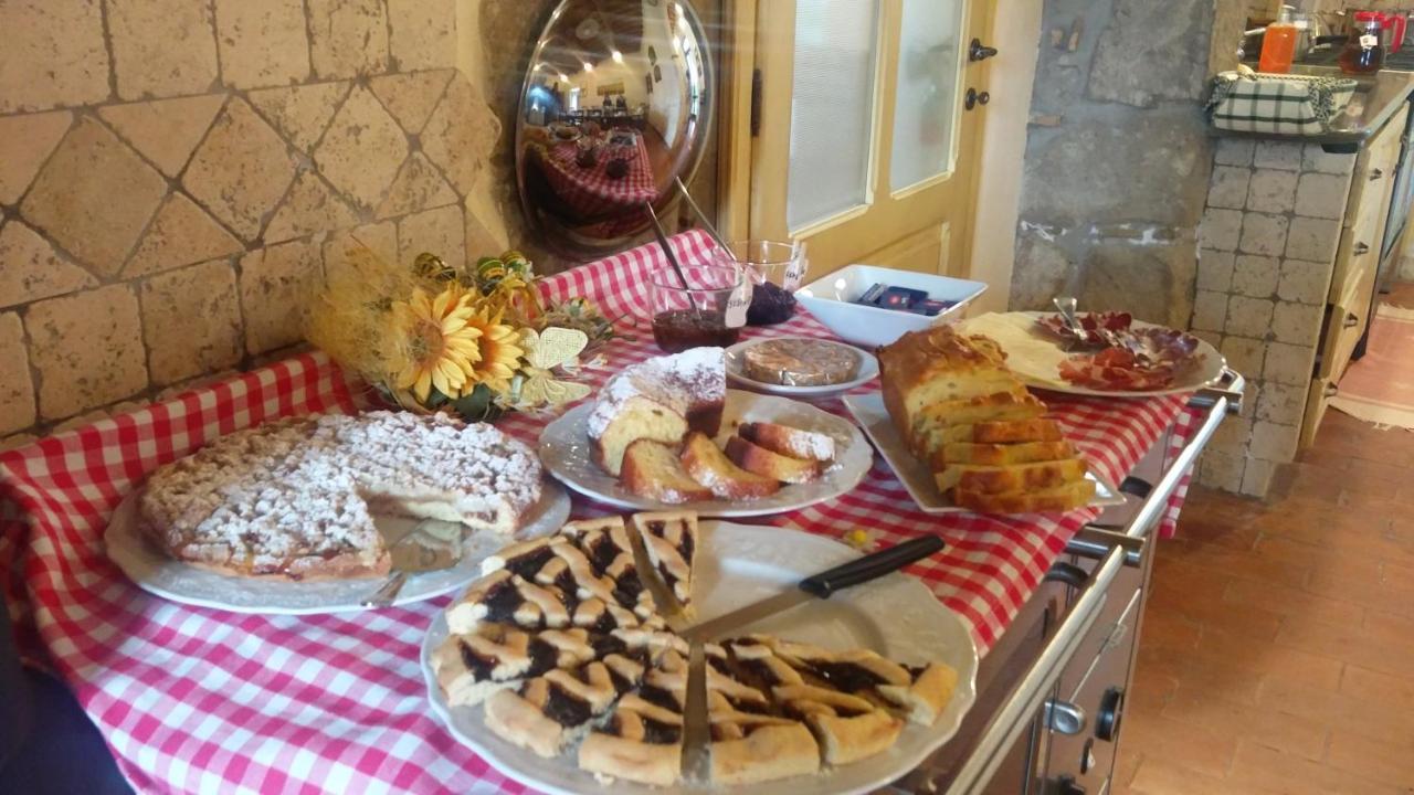Casale Dei Gelsi Bed & Breakfast Castiglione In Teverina Bagian luar foto