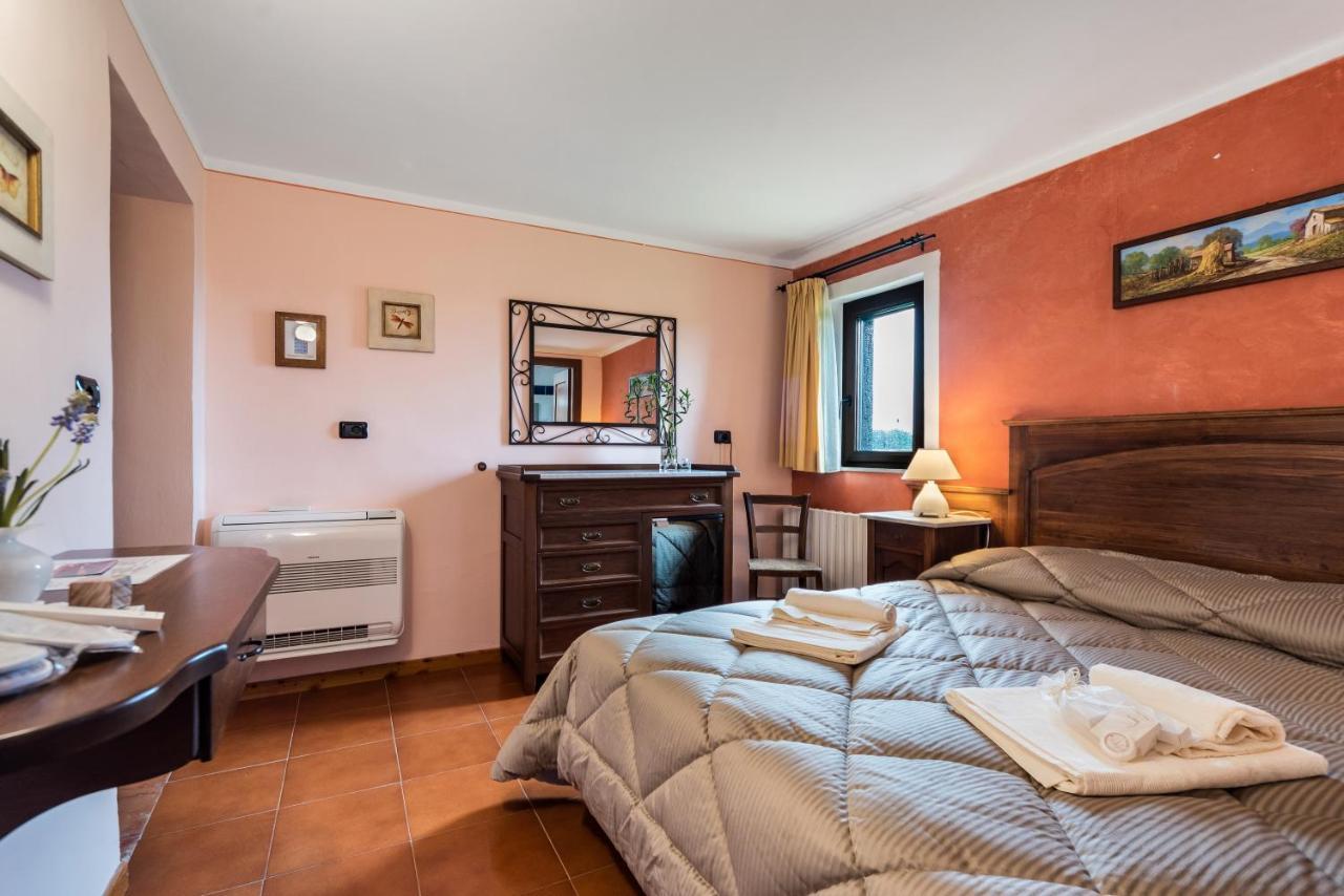 Casale Dei Gelsi Bed & Breakfast Castiglione In Teverina Bagian luar foto