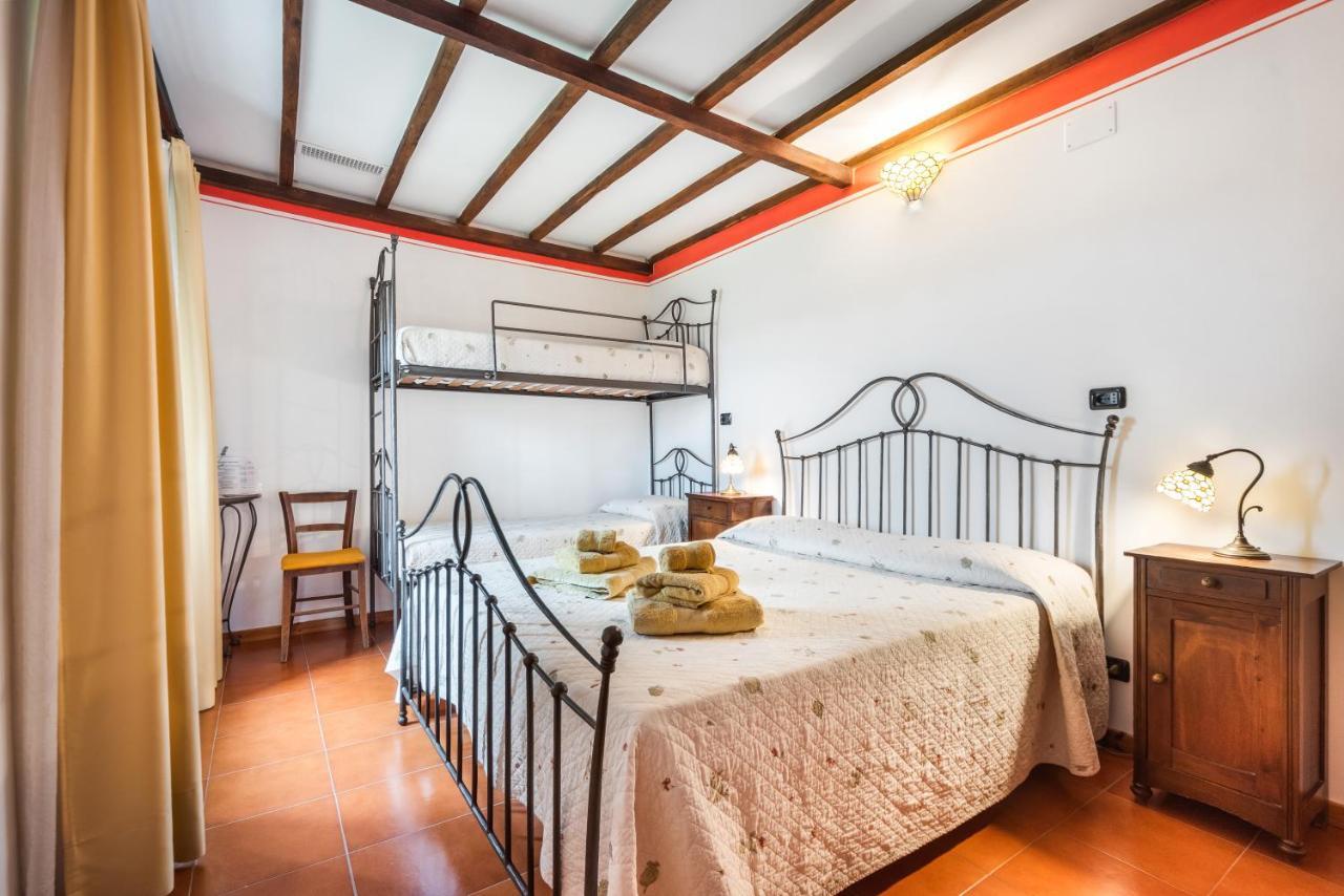 Casale Dei Gelsi Bed & Breakfast Castiglione In Teverina Bagian luar foto