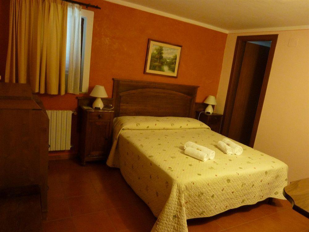 Casale Dei Gelsi Bed & Breakfast Castiglione In Teverina Bagian luar foto